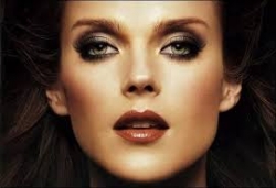 What to add to your make-up from a day time look at work to a nighttime look